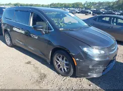2C4RC1DG3HR517371 2017 CHRYSLER PACIFICA