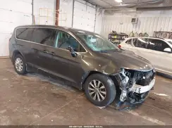 2C4RC1DG3HR532081 2017 CHRYSLER PACIFICA
