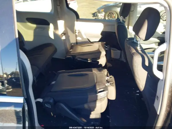 2C4RC1DG3HR552458 2017 CHRYSLER PACIFICA - Image 8