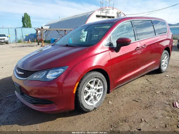 2C4RC1DG3HR565288 2017 CHRYSLER PACIFICA - Image 2
