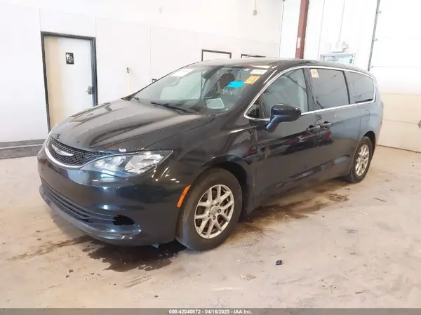 2C4RC1DG3HR571477 2017 CHRYSLER PACIFICA - Image 2