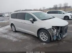 2C4RC1DG3HR578817 2017 CHRYSLER PACIFICA