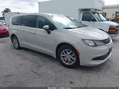 2C4RC1DG3HR588974 2017 CHRYSLER PACIFICA