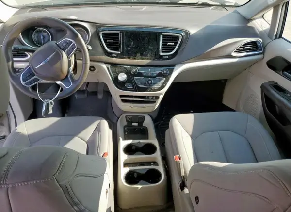 2C4RC1DG3HR623531 2017 CHRYSLER PACIFICA - Image 8