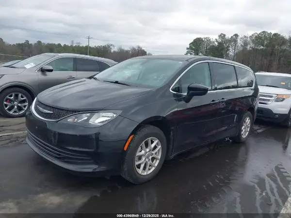 2C4RC1DG3HR634285 2017 CHRYSLER PACIFICA - Image 2