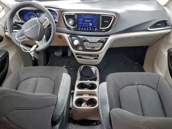 2C4RC1DG3HR634318 2017 CHRYSLER PACIFICA - Image 8