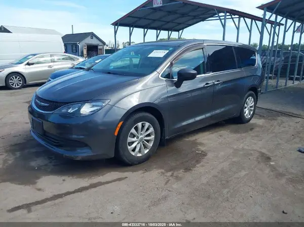 2C4RC1DG3HR653905 2017 CHRYSLER PACIFICA - Image 2