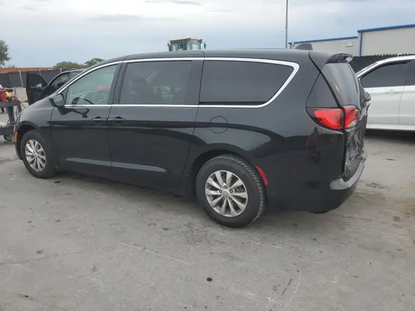 2C4RC1DG3HR676777 2017 CHRYSLER PACIFICA - Image 2