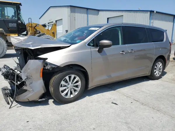 2C4RC1DG3HR797020 2017 CHRYSLER PACIFICA - Image 1