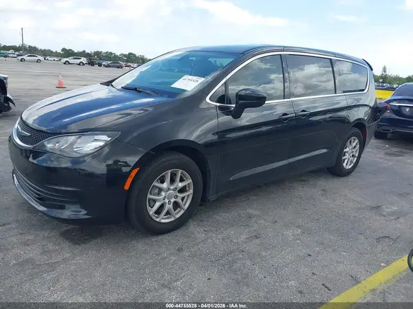 2C4RC1DG3HR837094 2017 CHRYSLER PACIFICA - Image 2