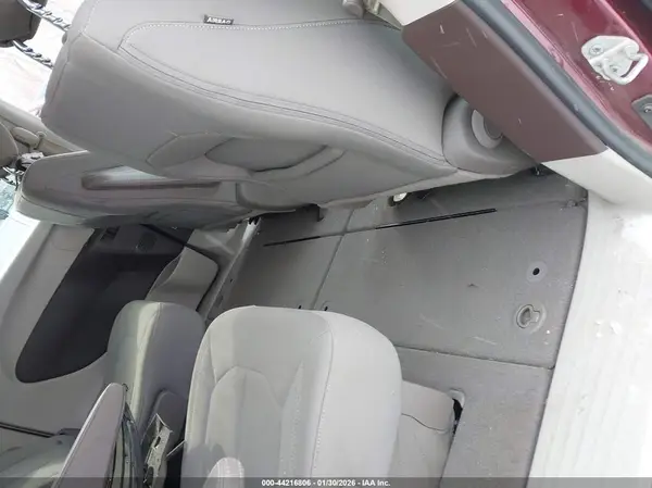 2C4RC1DG3JR139056 2018 CHRYSLER PACIFICA - Image 8