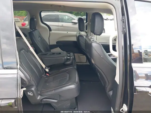 2C4RC1DG3JR353595 2018 CHRYSLER PACIFICA - Image 8