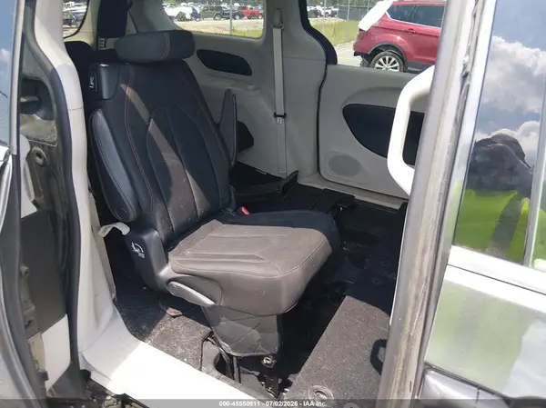 2C4RC1DG4HR512986 2017 CHRYSLER PACIFICA - Image 8