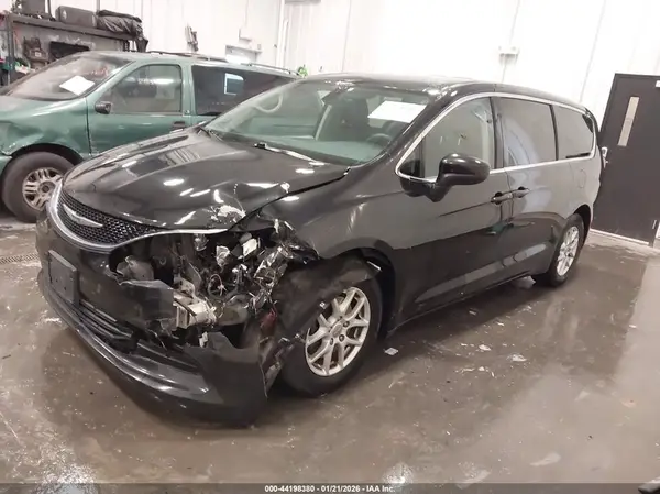 2C4RC1DG4HR515984 2017 CHRYSLER PACIFICA - Image 2