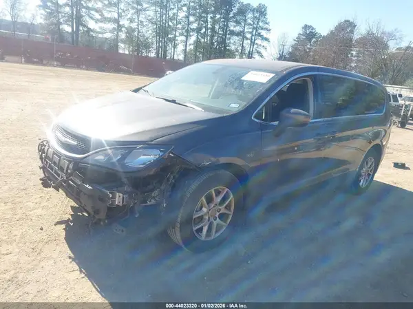 2C4RC1DG4HR516309 2017 CHRYSLER PACIFICA - Image 2