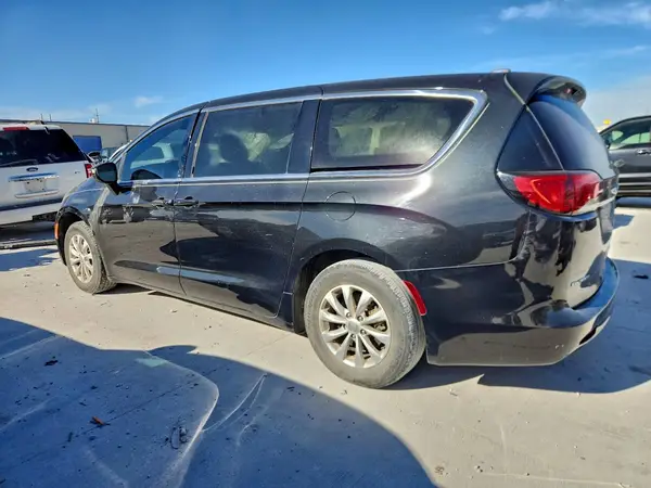 2C4RC1DG4HR519999 2017 CHRYSLER PACIFICA - Image 2