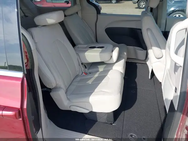 2C4RC1DG4HR522174 2017 CHRYSLER PACIFICA - Image 8