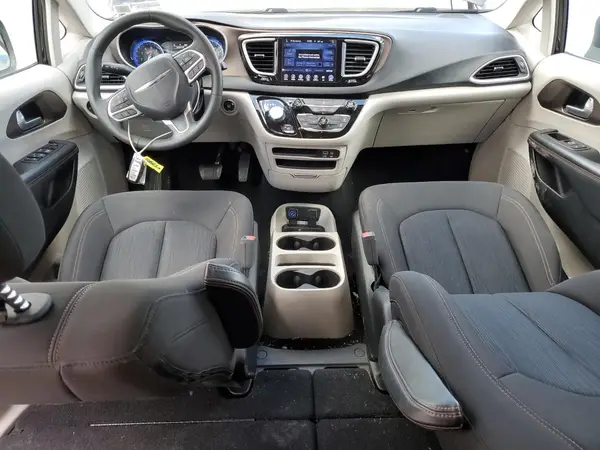 2C4RC1DG4HR566000 2017 CHRYSLER PACIFICA - Image 8
