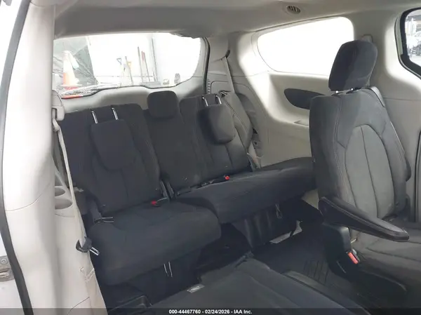 2C4RC1DG4HR592418 2017 CHRYSLER PACIFICA - Image 8
