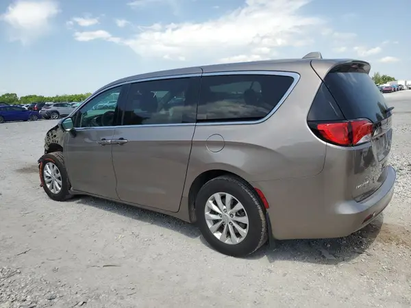 2C4RC1DG4HR654657 2017 CHRYSLER PACIFICA - Image 2