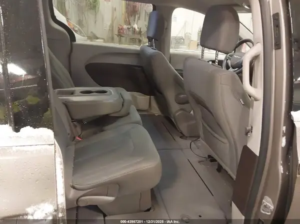 2C4RC1DG4HR703551 2017 CHRYSLER PACIFICA - Image 8