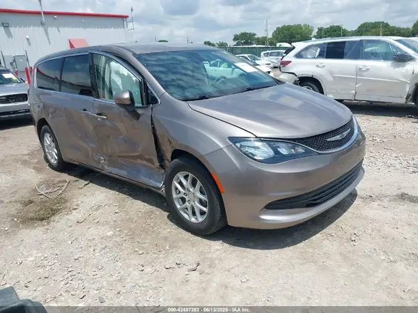 2C4RC1DG4HR704781 2017 CHRYSLER PACIFICA - Image 1