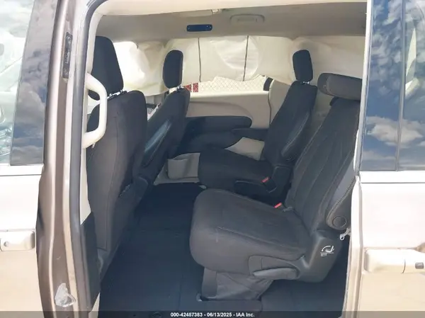 2C4RC1DG4HR704781 2017 CHRYSLER PACIFICA - Image 8