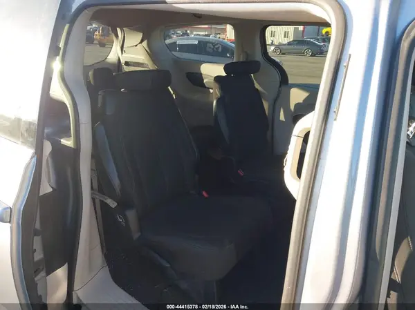 2C4RC1DG4HR741300 2017 CHRYSLER PACIFICA - Image 8