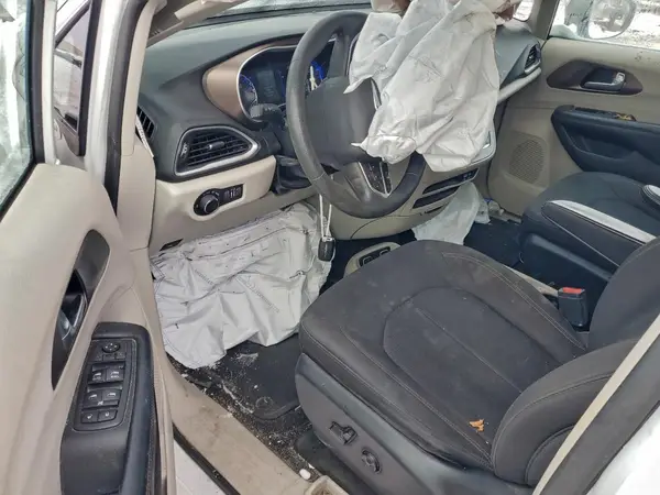 2C4RC1DG4JR305598 2018 CHRYSLER PACIFICA - Image 8