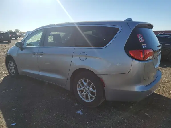 2C4RC1DG5HR506484 2017 CHRYSLER PACIFICA - Image 2