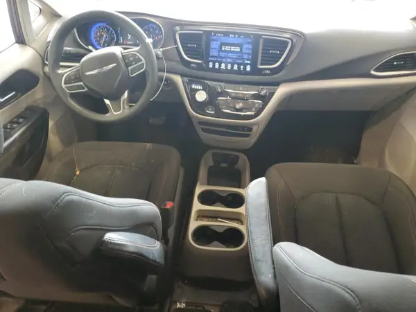 2C4RC1DG5HR521762 2017 CHRYSLER PACIFICA - Image 8