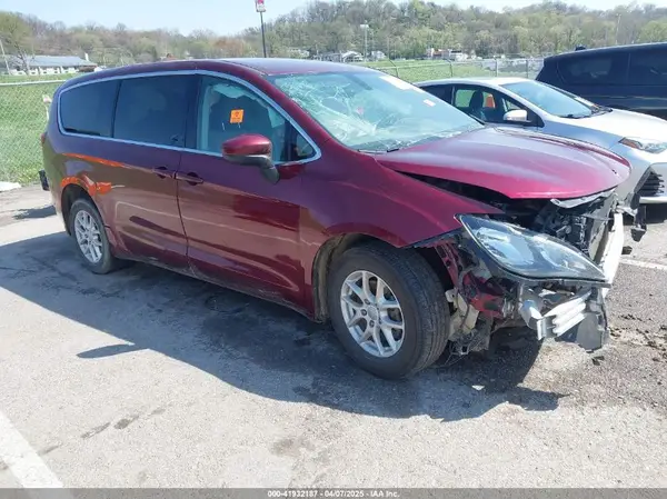 2C4RC1DG5HR521809 2017 CHRYSLER PACIFICA - Image 1