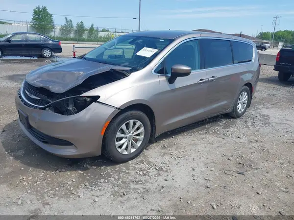 2C4RC1DG5HR536195 2017 CHRYSLER PACIFICA - Image 2