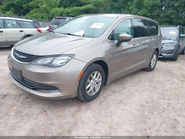 2C4RC1DG5HR544376 2017 CHRYSLER PACIFICA - Image 2