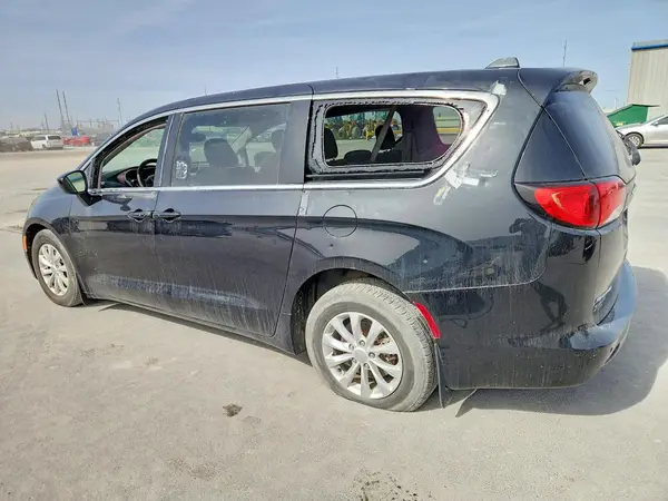 2C4RC1DG5HR551246 2017 CHRYSLER PACIFICA - Image 2