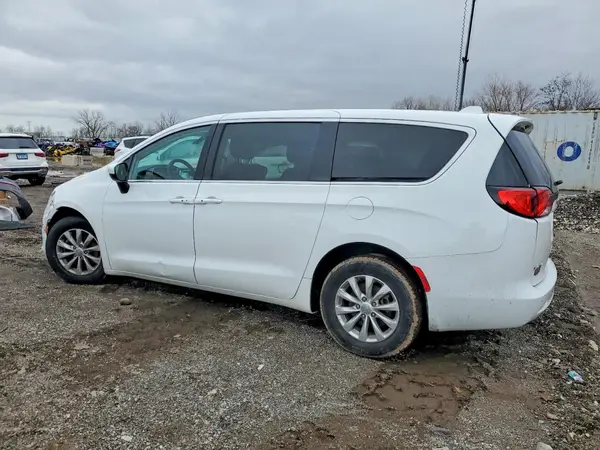 2C4RC1DG5HR592394 2017 CHRYSLER PACIFICA - Image 2