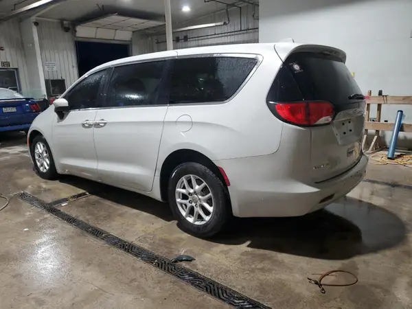 2C4RC1DG5HR609419 2017 CHRYSLER PACIFICA - Image 2