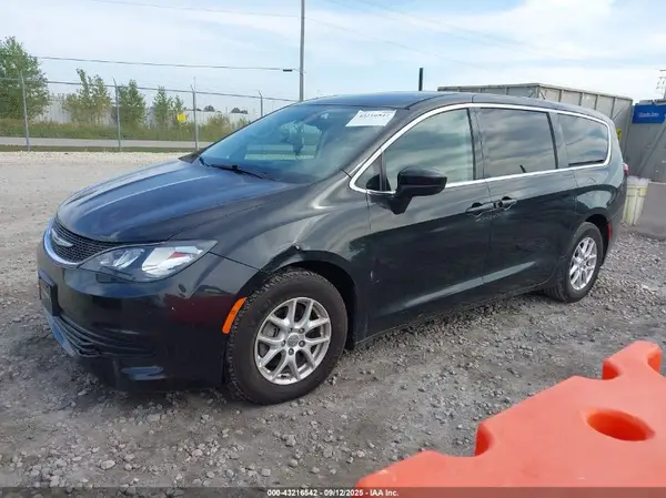 2C4RC1DG5HR623224 2017 CHRYSLER PACIFICA - Image 2