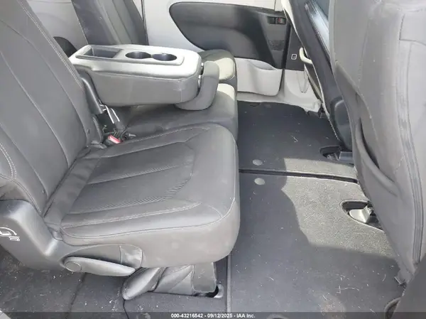 2C4RC1DG5HR623224 2017 CHRYSLER PACIFICA - Image 8