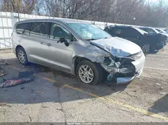 2C4RC1DG5HR654148 2017 CHRYSLER PACIFICA