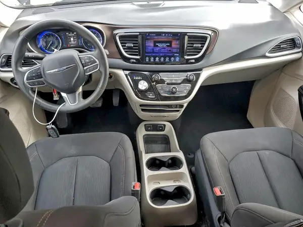 2C4RC1DG5HR667742 2017 CHRYSLER PACIFICA - Image 8