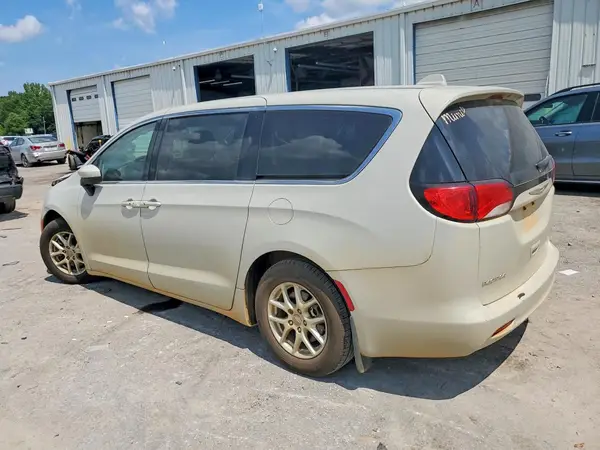 2C4RC1DG5HR721735 2017 CHRYSLER PACIFICA - Image 2