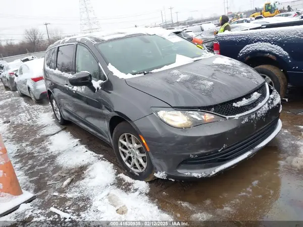 2C4RC1DG5HR743878 2017 CHRYSLER PACIFICA - Image 1