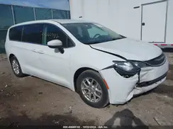 2C4RC1DG5JR129953 2018 CHRYSLER PACIFICA