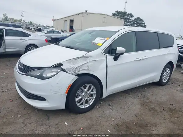 2C4RC1DG5JR130505 2018 CHRYSLER PACIFICA - Image 2