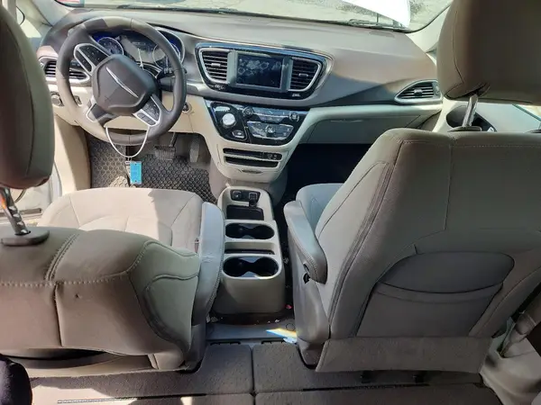 2C4RC1DG5JR148633 2018 CHRYSLER PACIFICA - Image 8