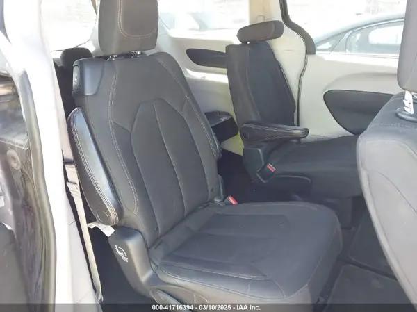 2C4RC1DG5JR148681 2018 CHRYSLER PACIFICA - Image 8