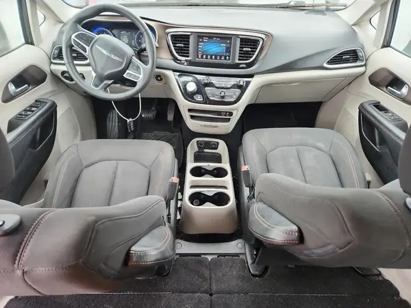 2C4RC1DG5JR148700 2018 CHRYSLER PACIFICA - Image 8