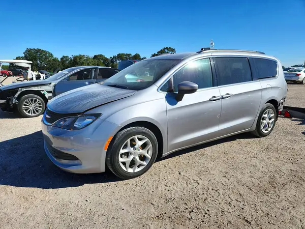 2C4RC1DG5JR307747 2018 CHRYSLER PACIFICA - Image 1