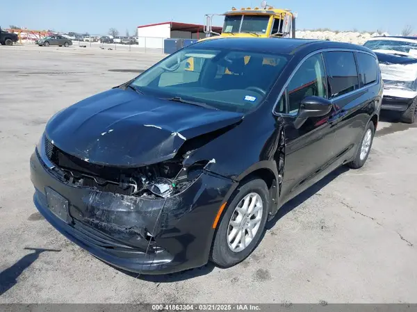 2C4RC1DG6HR501164 2017 CHRYSLER PACIFICA - Image 2